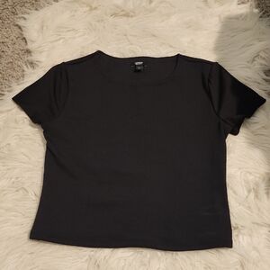 Express Body Contour Crop Tee